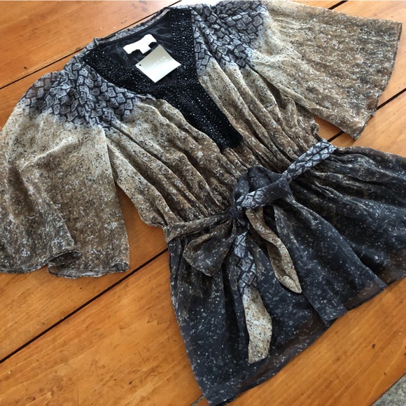 Beautiful Badgley Mischka Blouse - American Glamour - Picture 3 of 11